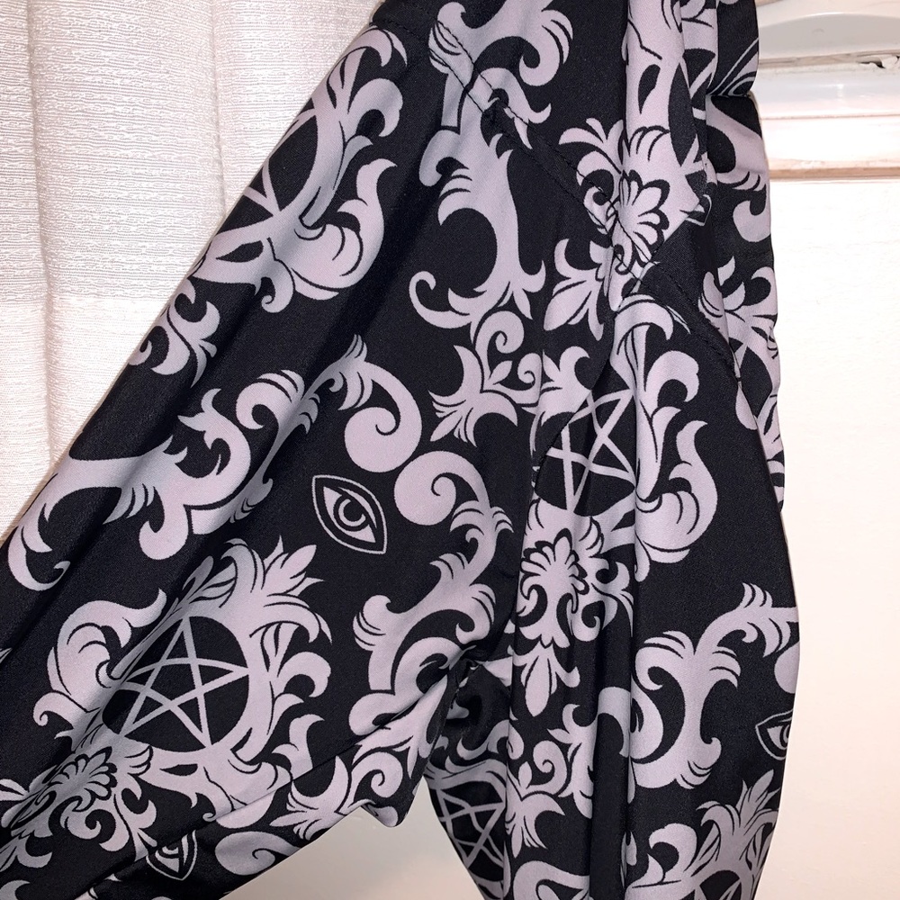 RatBaby pentagram occult leggings